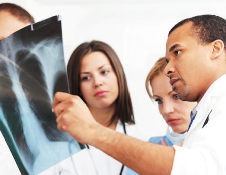 How Do Doctors Make a Diagnosis of Mesothelioma?