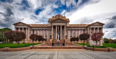 Courthouse building