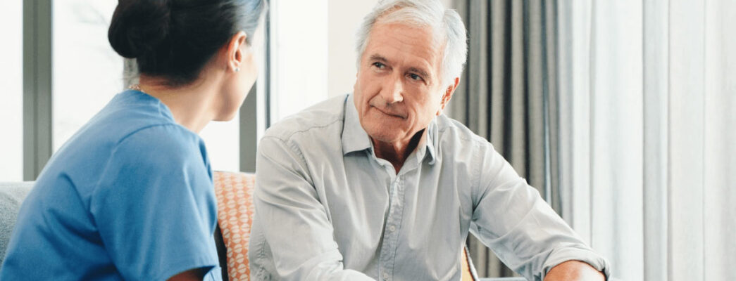 Mesothelioma patient talks with doctor