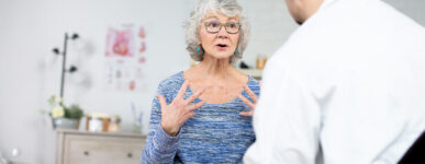Mesothelioma patient speaking with her doctor
